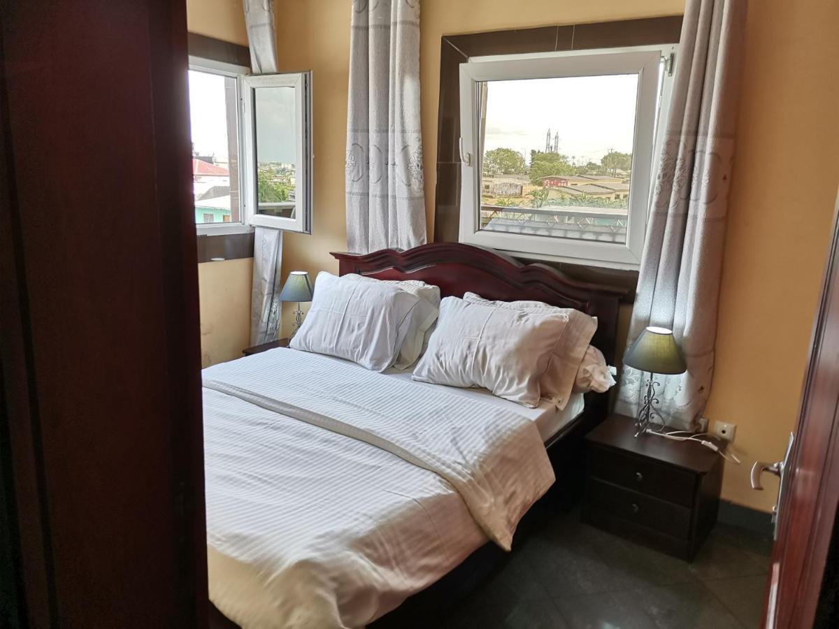 Residence Hoteliere Mb-202 C Douala Bagian luar foto