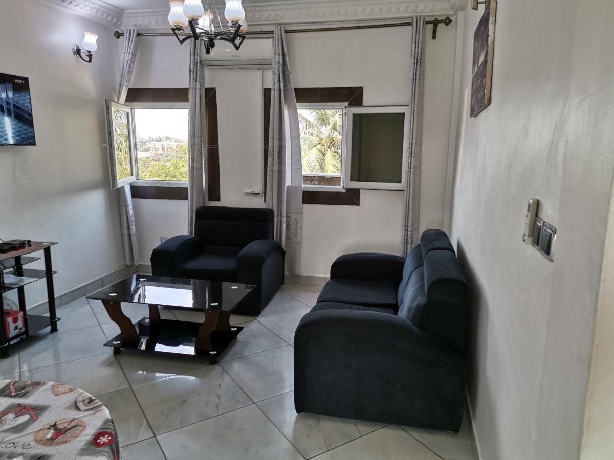 Residence Hoteliere Mb-202 C Douala Bagian luar foto