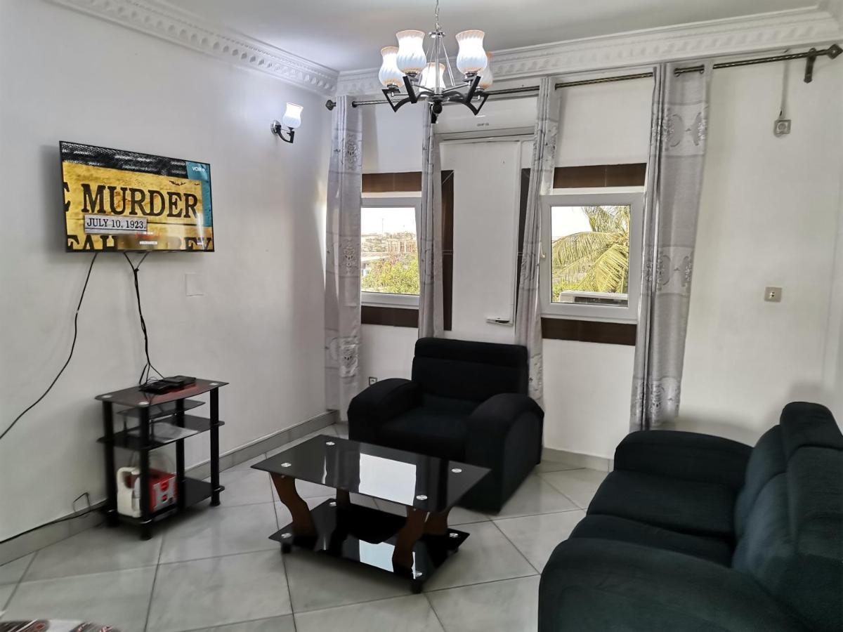 Residence Hoteliere Mb-202 C Douala Bagian luar foto