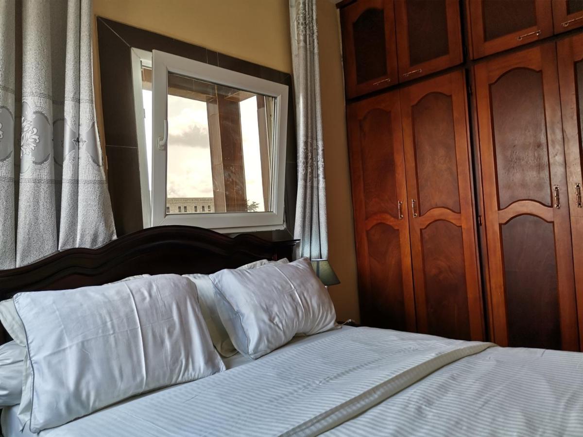 Residence Hoteliere Mb-202 C Douala Bagian luar foto