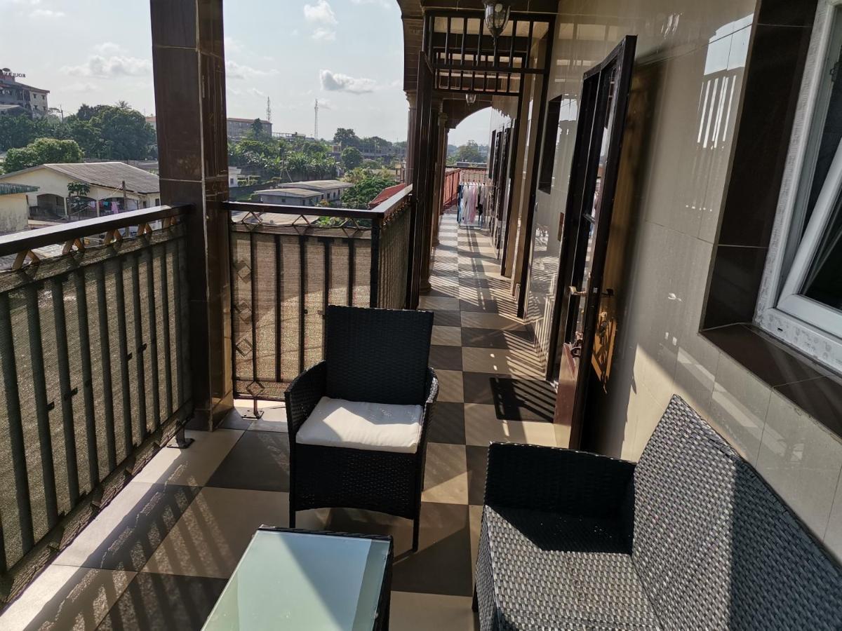 Residence Hoteliere Mb-202 C Douala Bagian luar foto