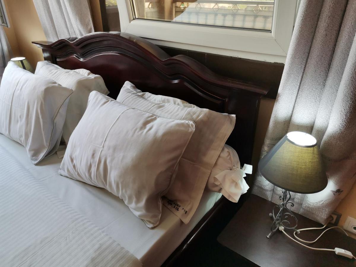 Residence Hoteliere Mb-202 C Douala Bagian luar foto