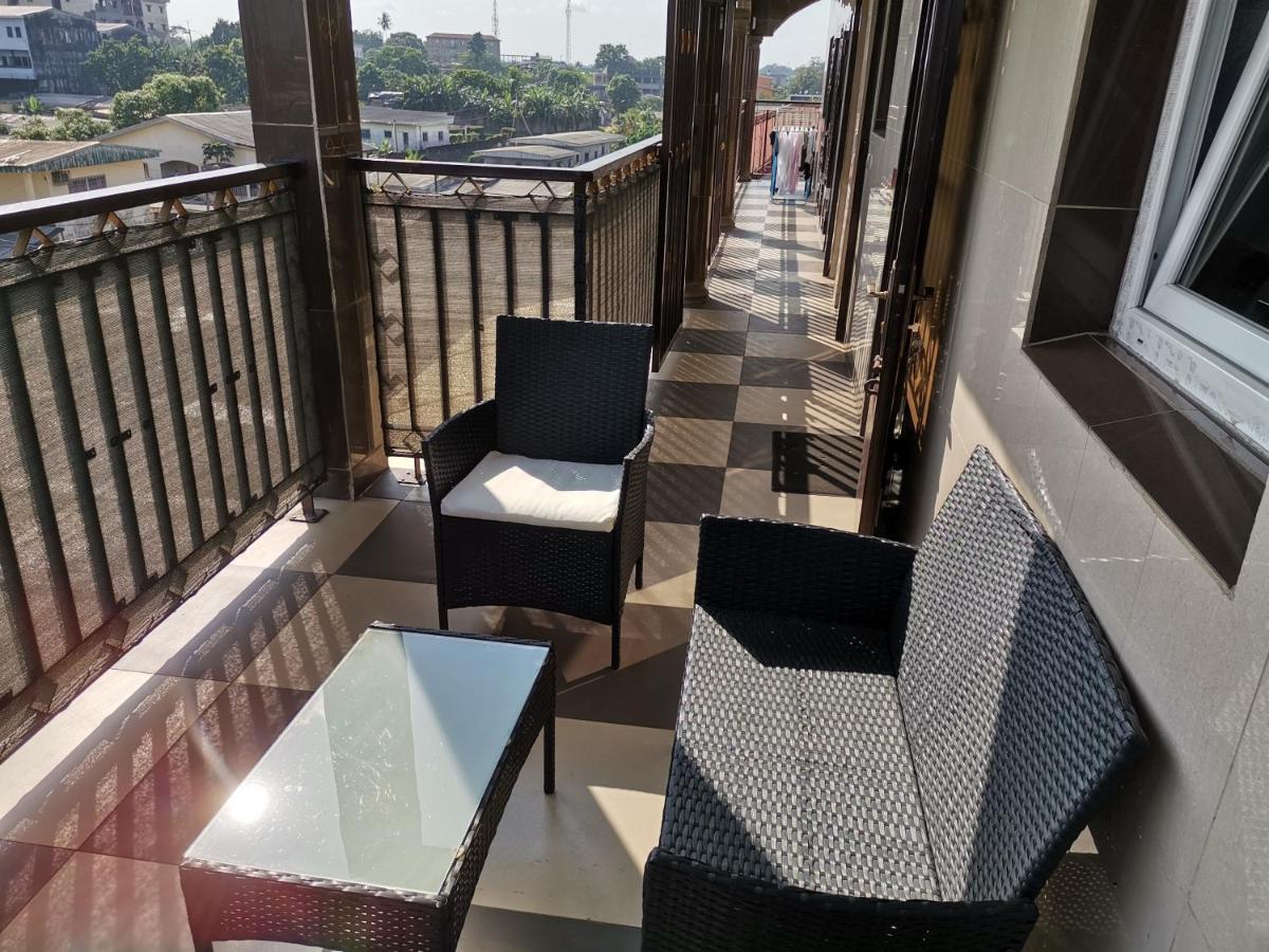 Residence Hoteliere Mb-202 C Douala Bagian luar foto